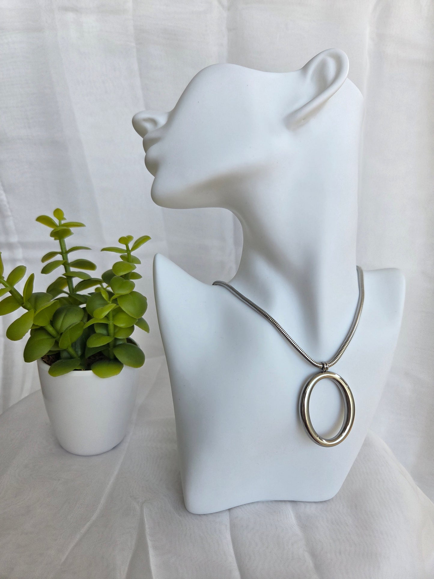 Oval Necklace