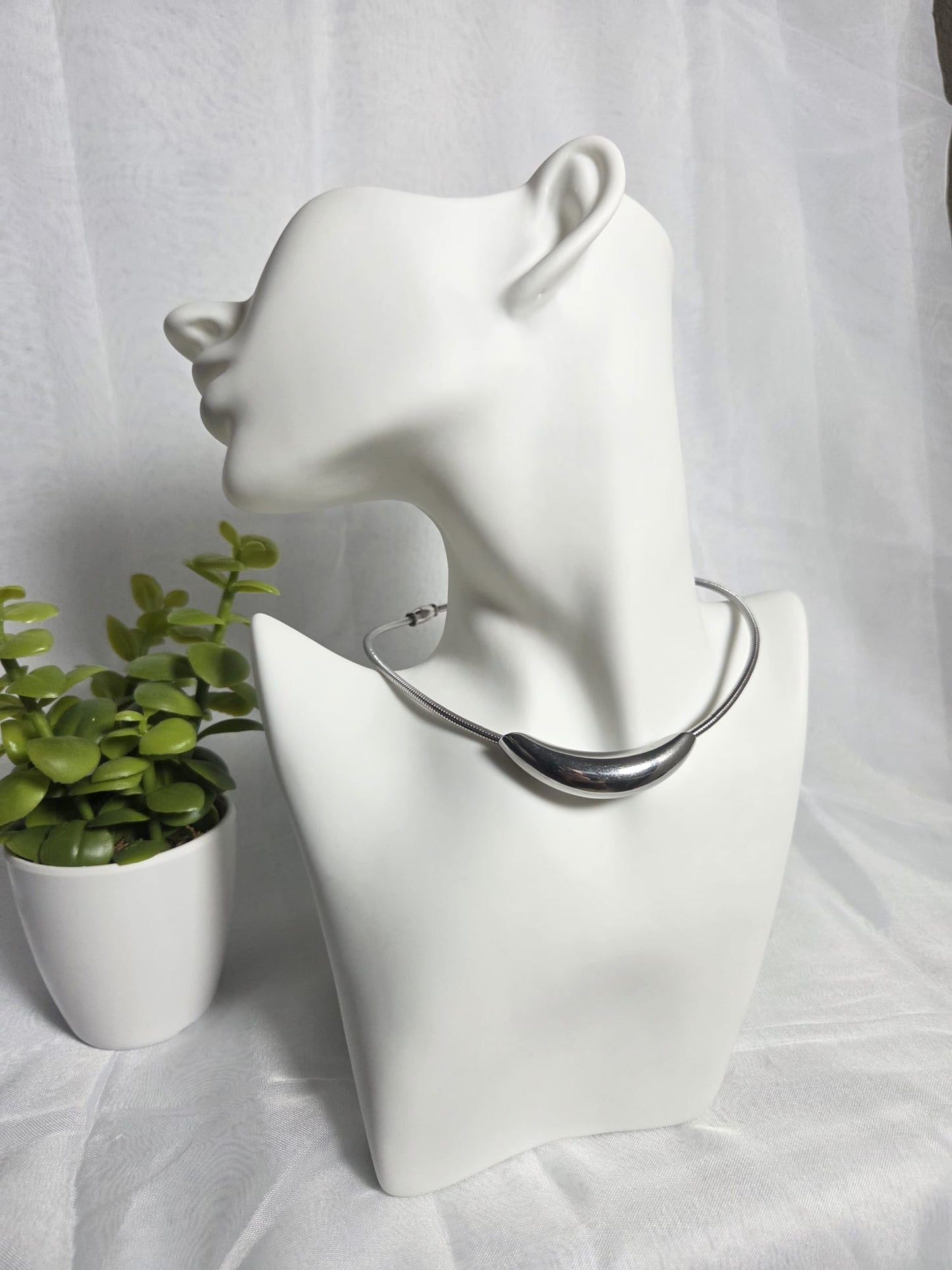 Ellipse Necklace